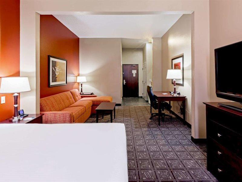 Comfort Inn & Suites Irving Las Colinas Dfw Exterior photo