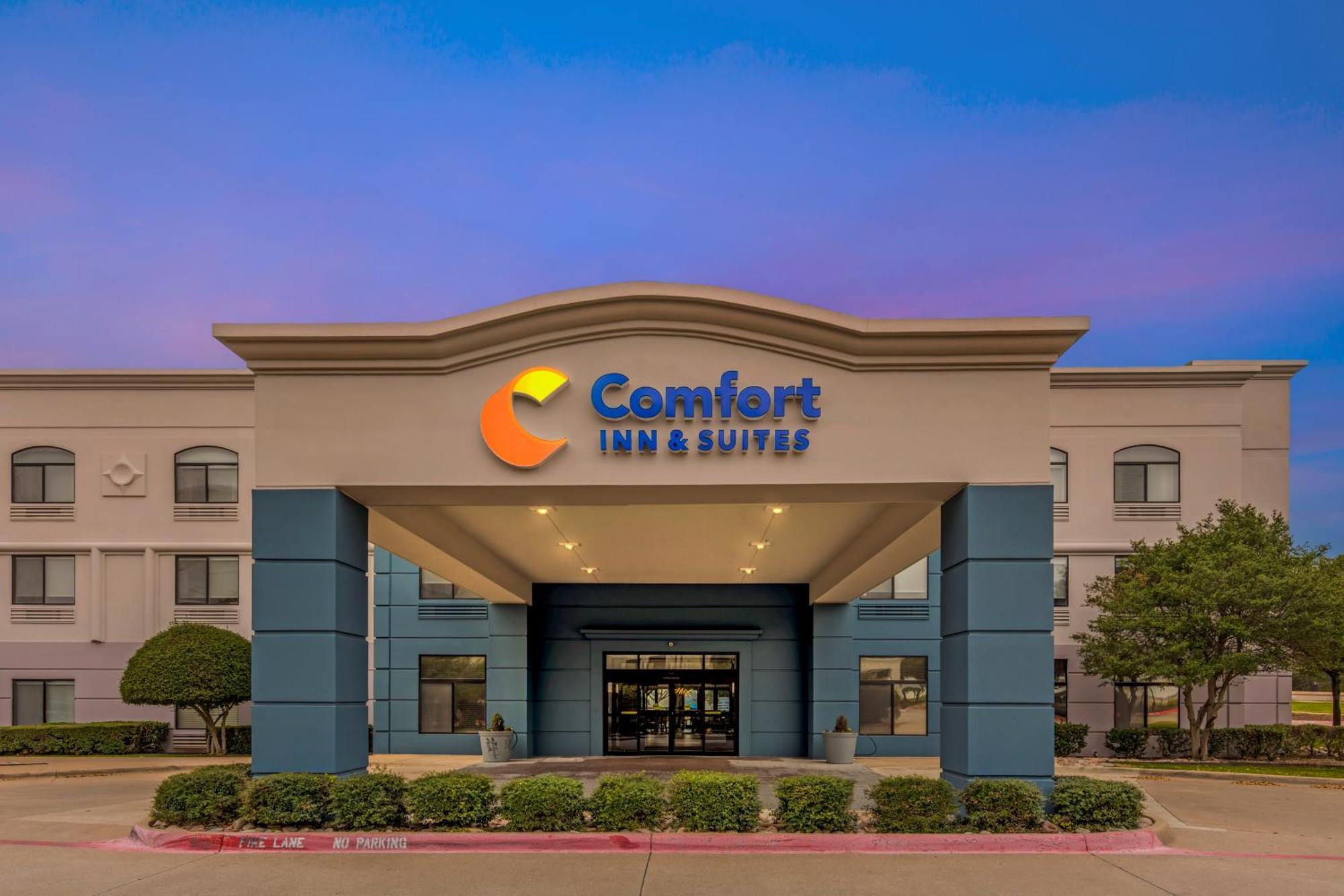 Comfort Inn & Suites Irving Las Colinas Dfw Exterior photo